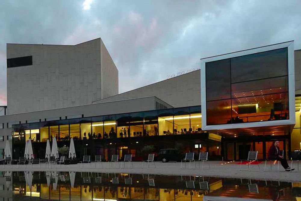 Divadla-koncerty-opery na Bodamském jezeře